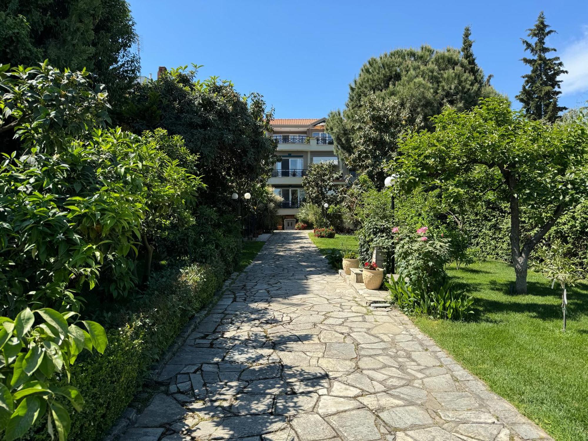 Nireon Apartment Nea Iraklitsa Экстерьер фото